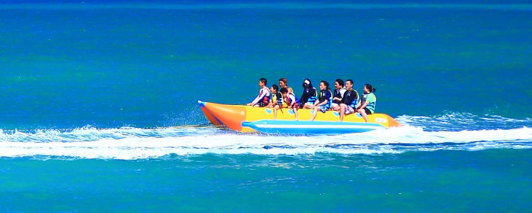 バリ島でのマリンスポーツならバリ恋ツアー 本格アクティビティコース　バナナボート